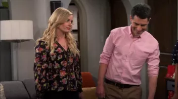 Alice + Olivia Cosima Blouse worn by Gemma Johnson (Beth Behrs) as seen in The Neighborhood (S05E19)