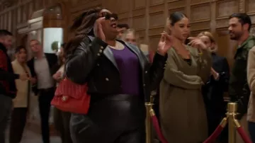 Chanel Crossbody Quilted Bag worn by Nicky (Nicole Byer) as seen in Grand Crew (S02E10)