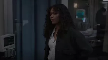 Veste de poche souple Zara portée par Grace Ryder (Sierra McClain) comme on le voit dans 9-1-1: Lone Star (S04E15)