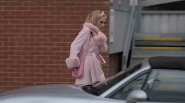 Versace La Medusa Chain Detail Shoulder Bag worn by Keeley Jones (Juno Temple) as seen in Ted Lasso (S03E08)