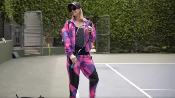 Jordan PSG Warm Up Pant usado por Paris Hilton como se ve en Paris in Love (S01E02)