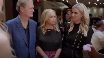 Karen Millen Grommet Vestido con cordones usado por Nicky Hilton Rothschild visto en Paris in Love (S01E10)