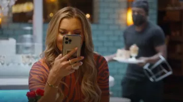 AFRM Isla Tee usada por Lindsay Hubbard como se ve en Summer House (S07E12)