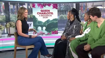 Veronica Beard Royce Stretch Cotton Pants worn by Savannah Guthrie as seen in Today on May 3, 2023