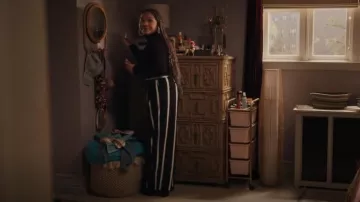 Alice + Olivia Pompey Pants in Modern Vertical Stripe worn by Delilah (Laya DeLeon Hayes) as seen in The Equalizer (S03E16)