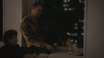 Chaussures de basket-ball Nike Kyrie Infinity EP portées par Lukas Matsson (Alexander Skarsgård) dans Succession (S04E07)