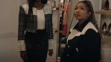 Madre La chaqueta Western Varsity Bomber usada por Delilah (Laya DeLeon Hayes) como se ve en The Equalizer (S03E16)