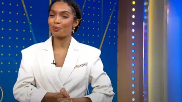 Jacquemus La Veste Tibau Brodée Blazer usado por Yara Shahidi visto en Good Morning America el 8 de mayo de 2023