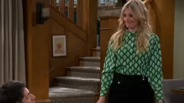 Chemise ajustée Zara portée par Gemma Johnson (Beth Behrs) vue dans The Neighborhood (S05E20)