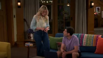 Rails Ellis Colorblock Chemise portée par Gemma Johnson (Beth Behrs) vue dans The Neighborhood (S05E20)