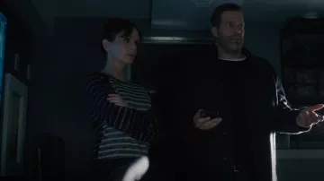 Rag & Bone El jersey a rayas de punto usado por Birdie Nicoletti (Sarah Wayne Callies) como se ve en The Company You Keep (S01E10)