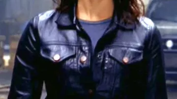 Chaqueta de cuero usada por Jessica Alba en Dark Angel