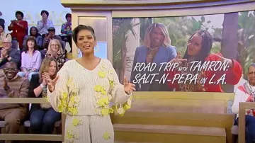 Eiram Wool Pullover with Flower Tassels worn by Tamron Hall as seen in Tamron Hall Show on May 9, 2023