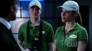 Polo verde usado por Lois Lane (Erica Durance) en la serie de televisión Smallville (Temporada 7)