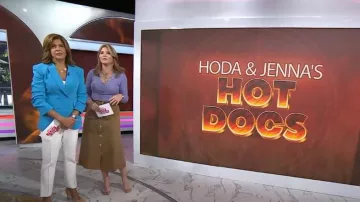 Cinq un blazer Sept Kris en azul atómico usado por Hoda Kotb como se ve en Today with Hoda & Jenna el 10 de mayo de 2023