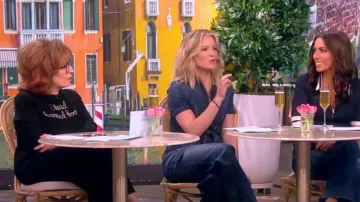 Lingua Franca Leí libros prohibidos usados por Joy Behar como se ve en The View el 12 de mayo de 2023