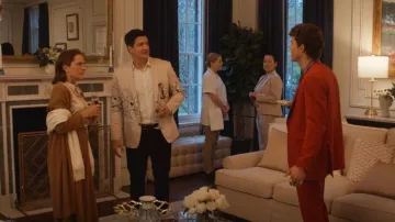 Inc International Concepts Blazer para hombre Slim-Fit usado por Streeter (Ken Marino) como se ve en The Other Two (S03E01)