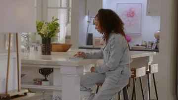 Ser.o.ya Am­ber Jog­ger Jean worn by Patience (Chelsea Tavares) as seen in All American (S05E19)