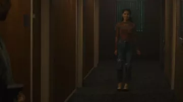 Levi’s Wedgie Icon Ripped Jeans porté par Georgia 'George' Fan (Leah Lewis) vu dans Nancy Drew (S03E09)