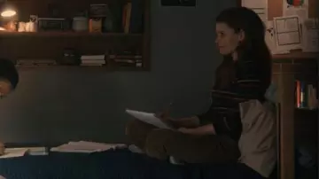 Sonia Rykiel Long Sleeve T-SHirt worn by Ashley Poet (Kate Mara) as seen in Class of '09 (S01E01)
