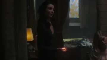 Frame Layered Wrap Long Sleeve Tee worn by Bess Marvin (Maddison Jaizani) as seen in Nancy Drew (S03E13)