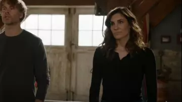 Monrow Thermal Henley usado por Kensi Blye (Daniela Ruah) como se ve en NCIS: Los Ángeles (S14E20)