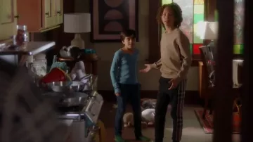 Burberry Unisex Check Panel Cotton Jogging Pantalones usados por Denny (Declan Pratt) como se ve en 9-1-1 (S06E18)