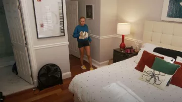 Ejoojhvo Zapatillas de sonrisa antideslizantes usadas por Samantha Feher como se ve en Summer House (S07E14)