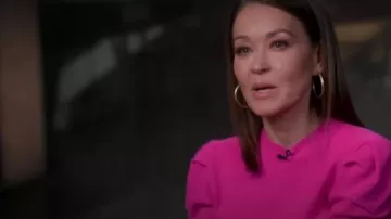 Frame Ruched Sleeve Cashmere-Wool Sweater worn by Eva Pilgrim as seen in Good Morning America on  May 17, 2023