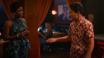 Reiss Synthetic Eddie Printed Midi Dress in Green porté par Helen Decatur (Heather Headley) comme on le voit dans Sweet Magnolias (S02E06)