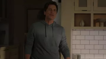 Faherty Sunwashed Slub Hoodie worn by Owen Strand (Rob Lowe) as seen in 9-1-1: Lone Star (S04E18)