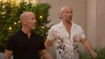 Chemise cubaine soyeuse Reiss Fierro portée par Jason Oppenheim dans Selling Sunset (S06E01)