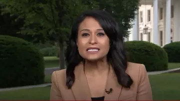 Veronica Beard Miller Dickey Jacket worn by Kristen Welker as seen in Today on May 23, 2023