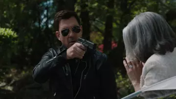 Ray-Ban sunglasses worn by Supervisory Special Agent Remy Scott (Dylan McDermott) as seen in FBI: Most Wanted (S04E22)