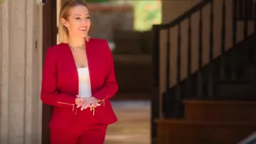 Guess Delvin Zip-Front Blazer usado por Mary Fitzgerald como se ve en Selling Sunset (S04E04)