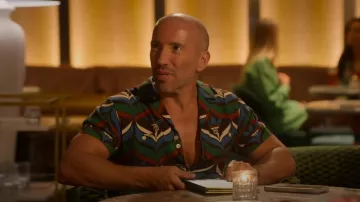 Gucci x Adidas Trefoil Print Bowling Shirt usada por Jason Oppenheim como se ve en Selling Sunset (S06E07)