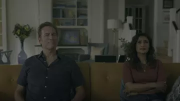 Madewell Coin Necklace Set worn by Trina (Sarayu Rao) as seen in XO, Kitty (S01E01)