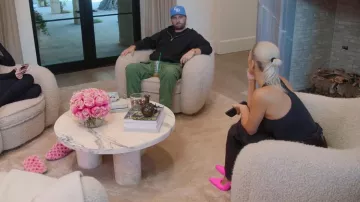 Balenciaga XL 110mm Padded Pumps worn by Kim Kardashian as seen in The Kardashians (S03E01)