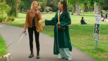 Ivy Park Three Striped Suit Pants usados por Amanza Smith como se ve en Selling Sunset (S04E09)