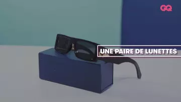 Les lunettes de soleil Louis Vuitton dans la vidéo YouTube Les 10 Essentiels de Mister V (masque, lunettes de soleil et jus multivitaminé) | GQ