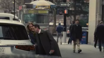 Loro Piana Savile Mélange de cachemire Pardessus porté par Kendall Roy (Jeremy Strong) comme on le voit dans Succession (S04E09)