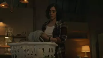 Camisa a cuadros Rails Hunter en Merlot usada por Alex Forrest (Lizzy Caplan) como se ve en Atracción fatal (S01E07)