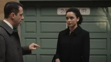 J.crew La­dy Day Coat worn by Jess Jordan (Juliana Canfield) as seen in Succession (S04E09)