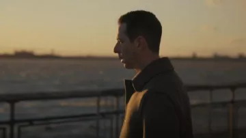 Loro Piana Savile Cashmere-blend Overcoat usado por Kendall Roy (Jeremy Strong) como se ve en Succession (S04E10)