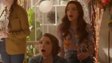 Wilfred Pose Hip Longsleeve Top worn by Allegra Garcia (Kayla Compton) as seen in The Flash (S09E13)