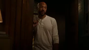 Rag & Bone Henley porté par Matthew (Stephen Bishop) vu dans Run the World (S02E01)