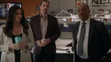 Brunello Cucinelli Blazer Jacket usada por Jessica Knight (Katrina Law) como se ve en NCIS (S20E22)