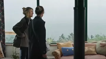 Barbour Clas­sic Bead­nell Wax Jack­et worn by Rosaline (Eve Best) as seen in Maryland (S01E03)