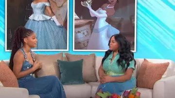 Moschino Teddy Buttons Denim Dungarees Robe portée par Halle Bailey vue dans Sherri le 19 mai 2023