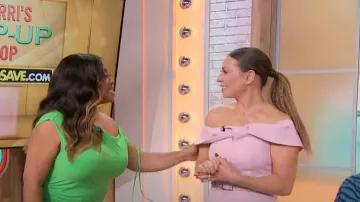 Karen Millen Crepe estructurado fuera del hombro con cinturón de pierna ancha Mono usado por Melissa Garcia como se ve en Sherri el 24 de mayo de 2023